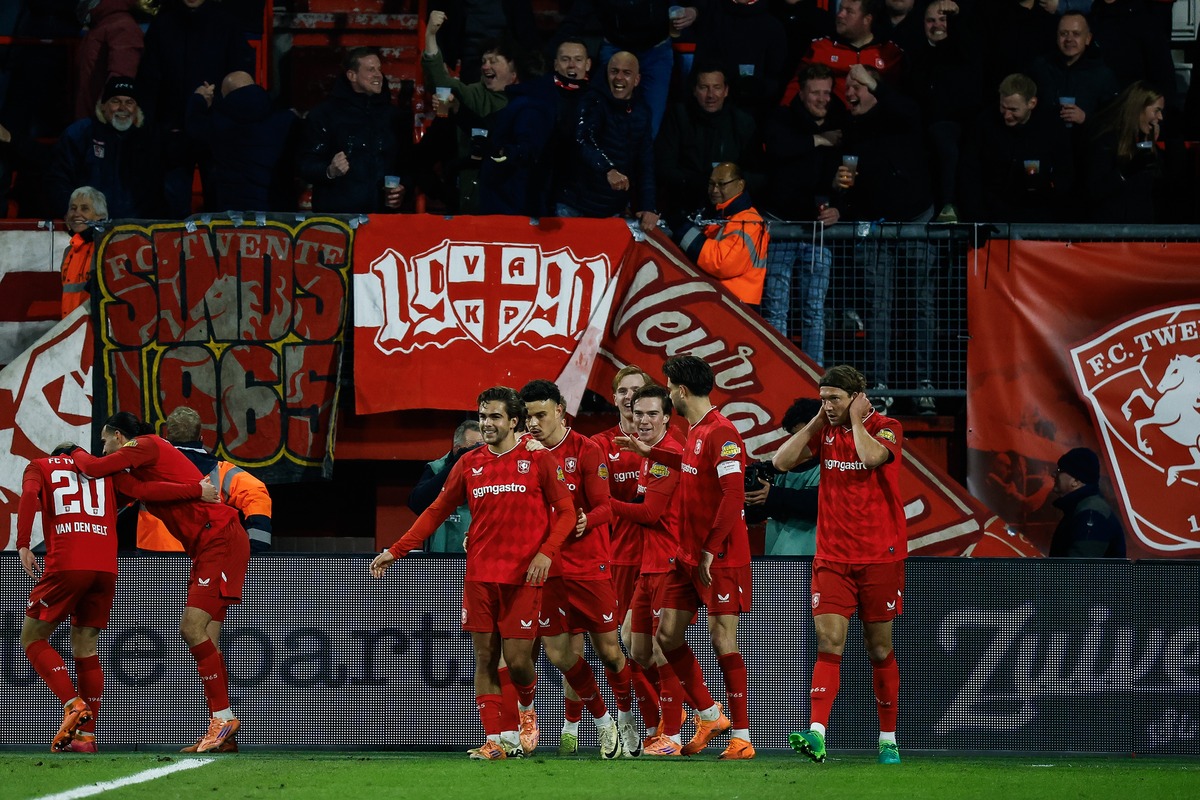 乐动官网-洛杉矶湖人赛后扳平良机德国杯冲刺阶段刷纪录，网友：勒沃库森造点机会备战全明星赛的简单介绍