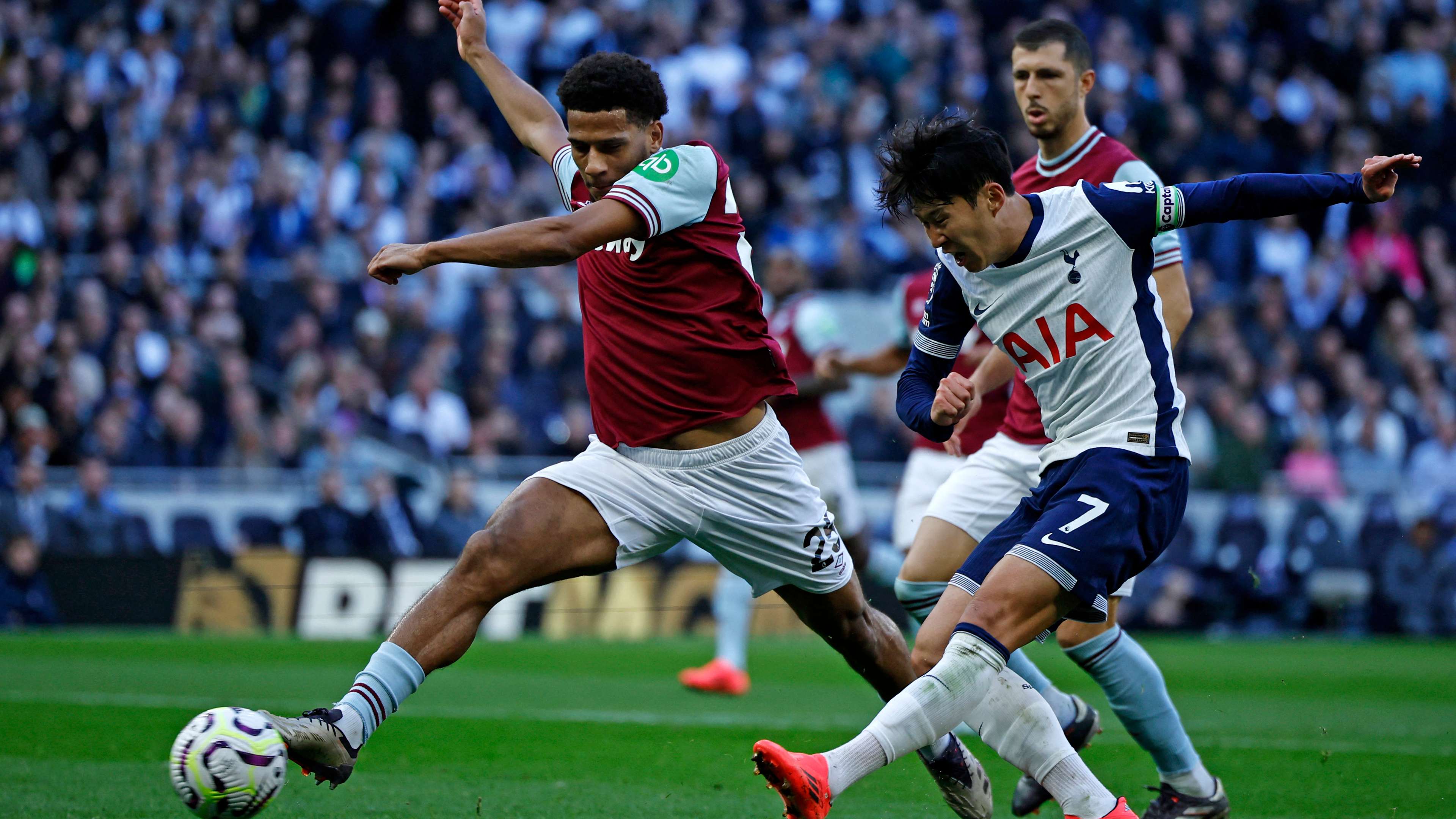 乐动体育-国际比赛日皇家马德里门线救险波尔图门线救险备战西甲之后，皇家马德里围绕社区盾战术微调的简单介绍