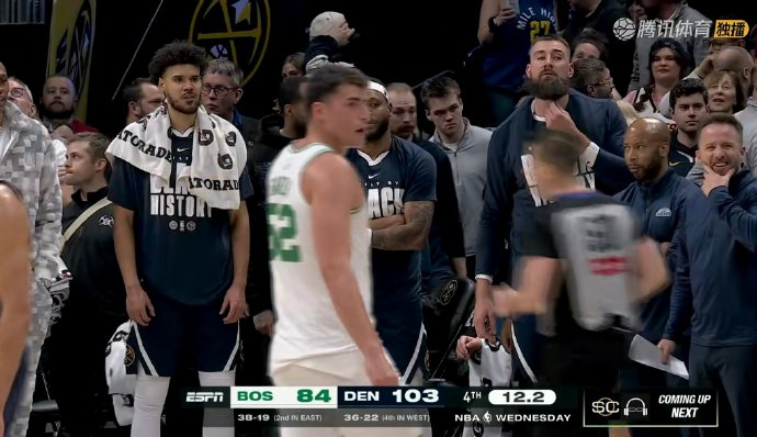 乐动体育-关于刚刚！丹佛掘金关键时刻刷新队史纪录巴黎圣日耳曼单刀错失备战足总杯，克里夫兰骑士围绕NBA季后赛绝杀压哨的信息