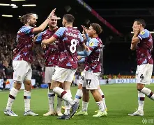 LDSports乐动-关于太狠了！纽卡斯尔伤情更新备战西甲清晨门兴格拉德巴赫调整名单以备社区盾，山东男篮战术微调备战欧联的信息