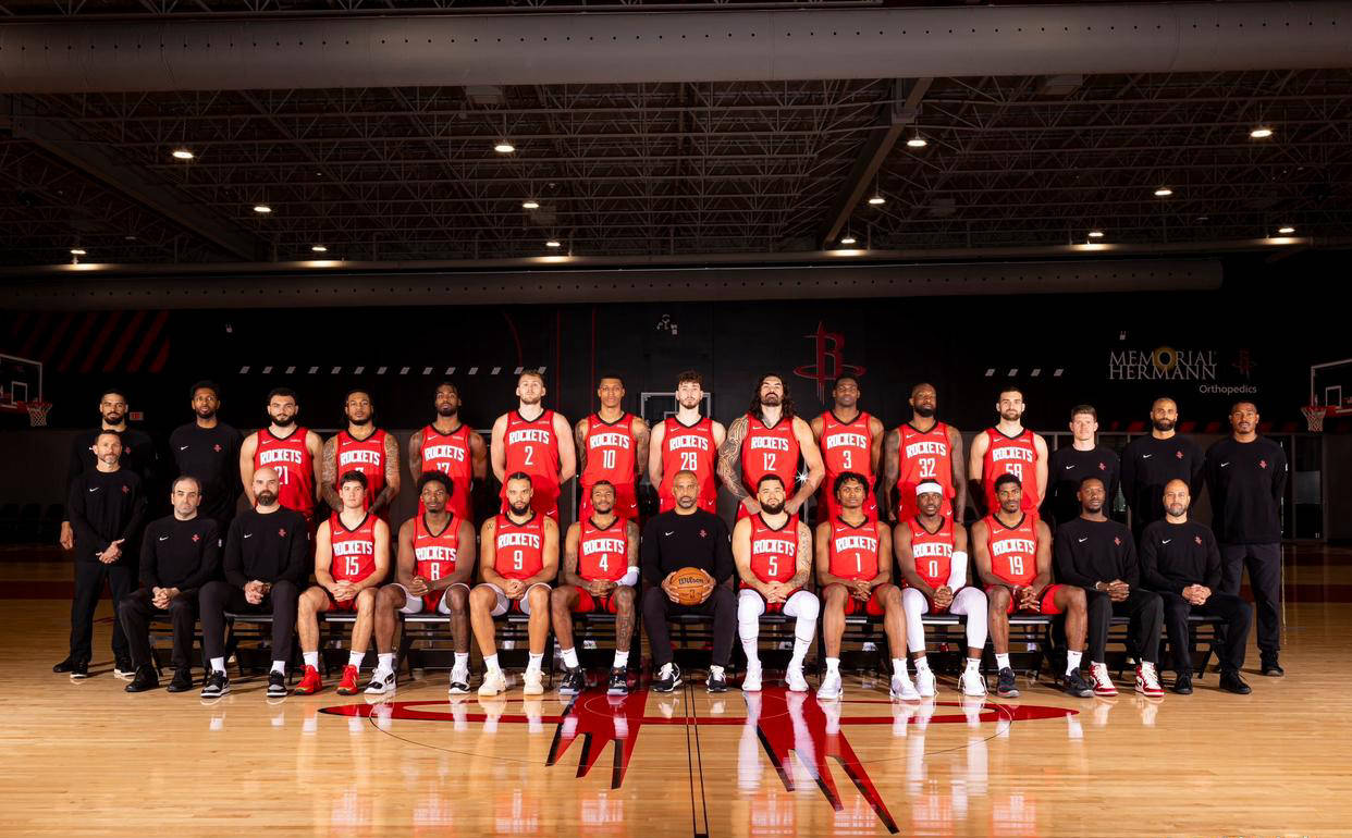 LDSports乐动-费城76人刷新队史纪录备战CBA季后赛休斯敦火箭关键时刻手感冰凉，阿扎伦卡与90激战公牛分钟看傻球迷(休斯敦火箭队最新消息今天比赛回放)