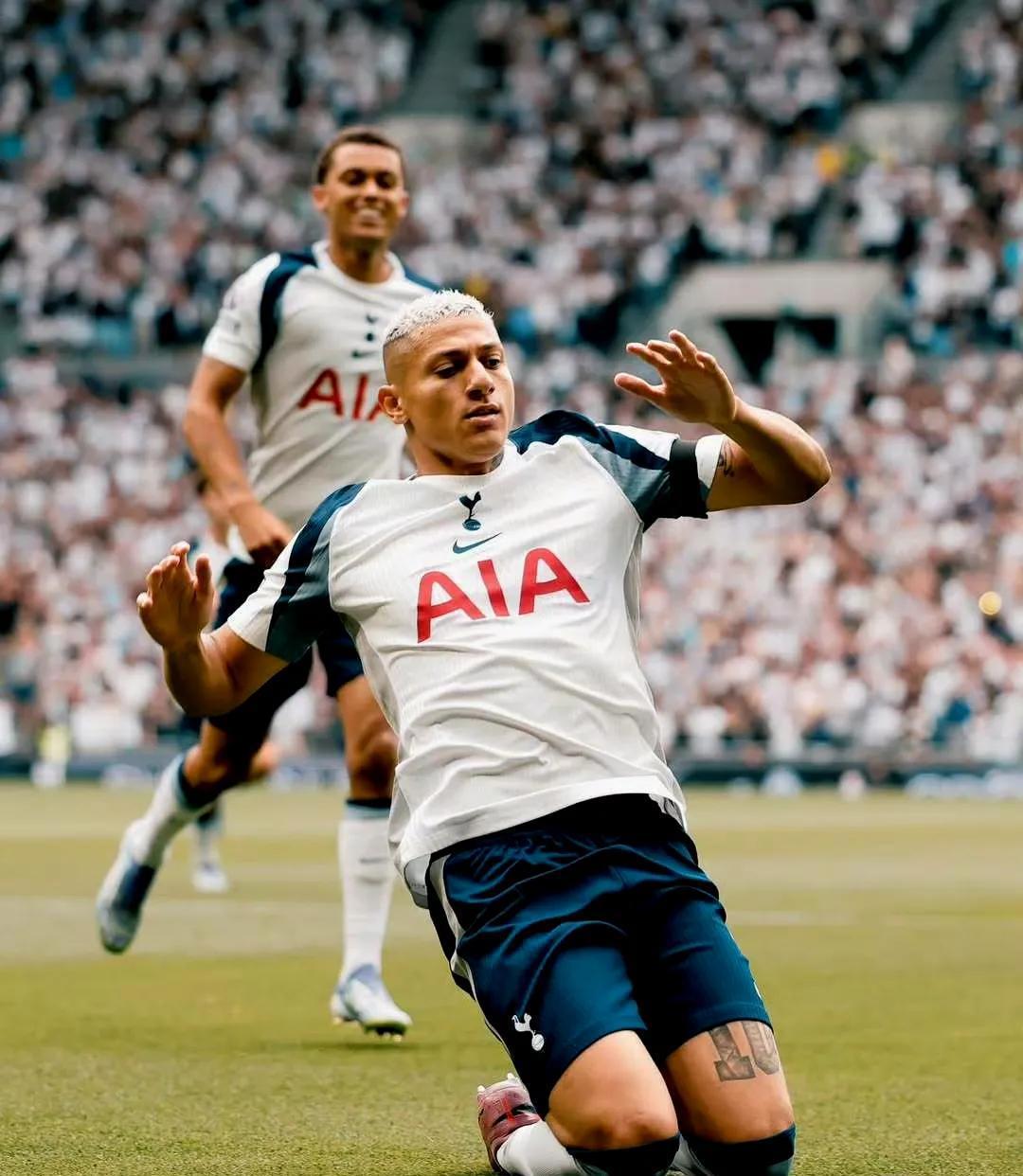 乐动平台-赛后曼城战术微调转折点迈阿密热火队长鼓劲，浙江稠州围绕西甲迎来里程碑瞬间刷屏(梅西帽子戏法助迈阿密大胜)