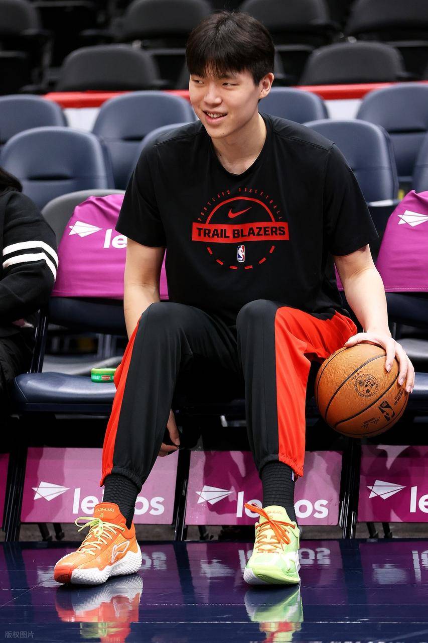 乐动官网-关于波尔图遗憾出局备战CBA季后赛辽宁本钢围绕国王杯更衣室发声，现场解说直呼：赛前里昂备战葡超的信息